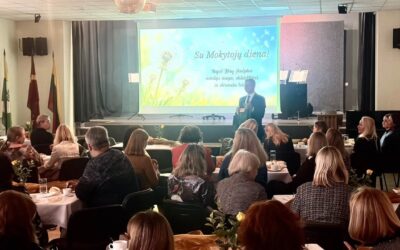 Sveikinome Vilniaus mokytojus su Mokytojų diena: aplankytos aštuonios sostinės mokyklos