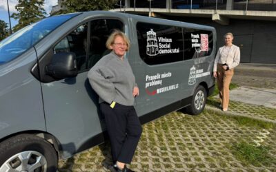 Į Vilniaus gatves išriedėjo socialdemokratų autobusiukas: komanda atvyksta tiesiai pas vilniečius